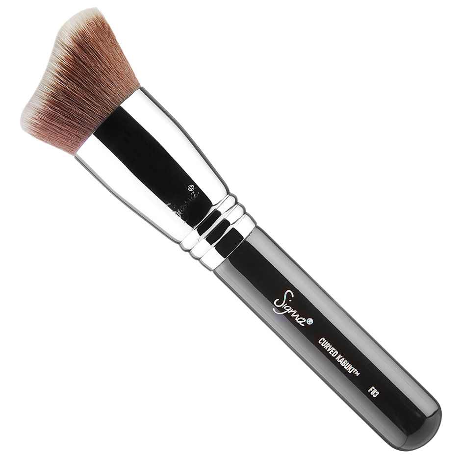 Curved Kabuki Brush F83